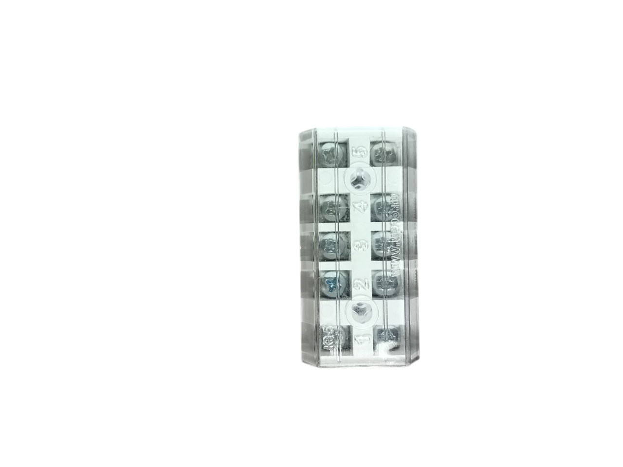 4048379f-63b4-4416-93c3-60c95c21820b-Photoroom